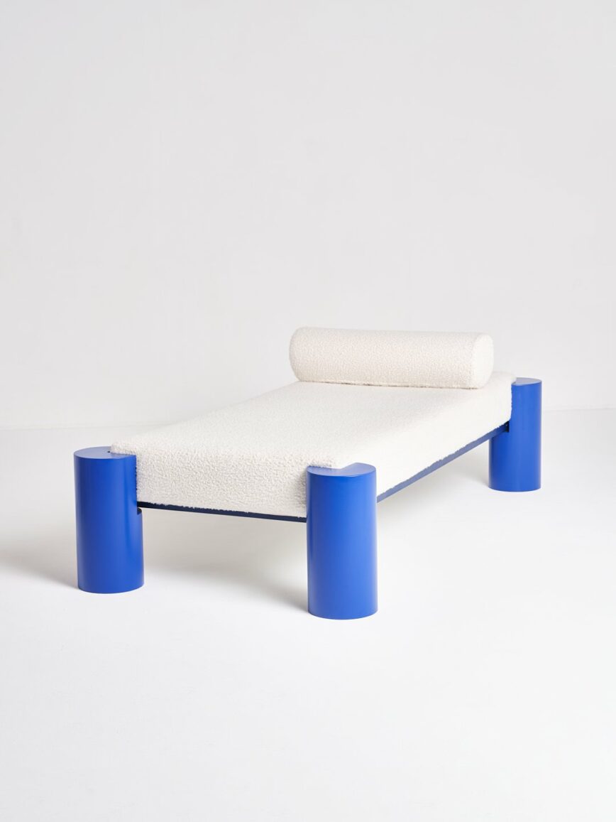 Day Bed style Memphis design bleu et blanc